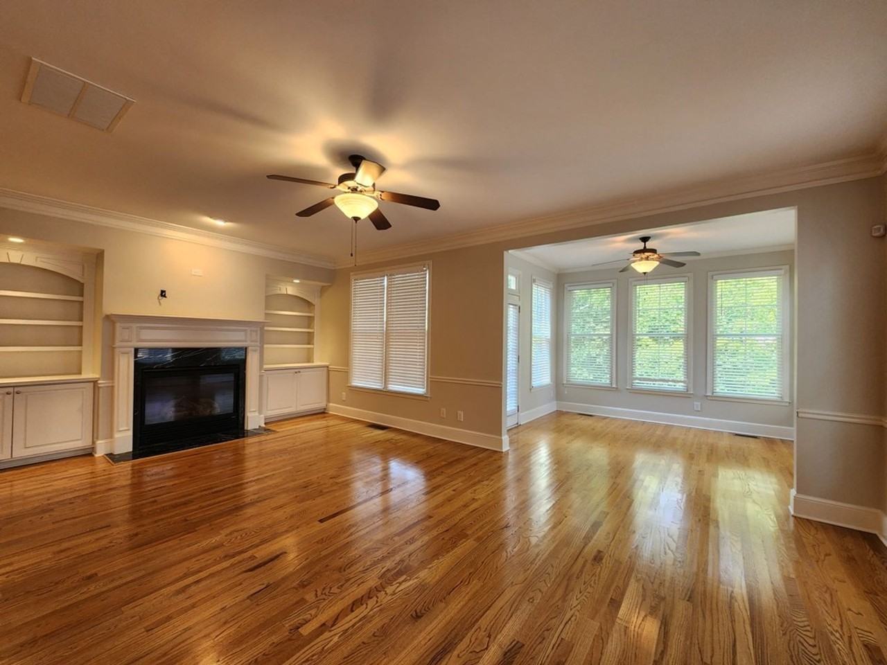 6215 Trumbul Oaks Ct - Photo 3 of 31
