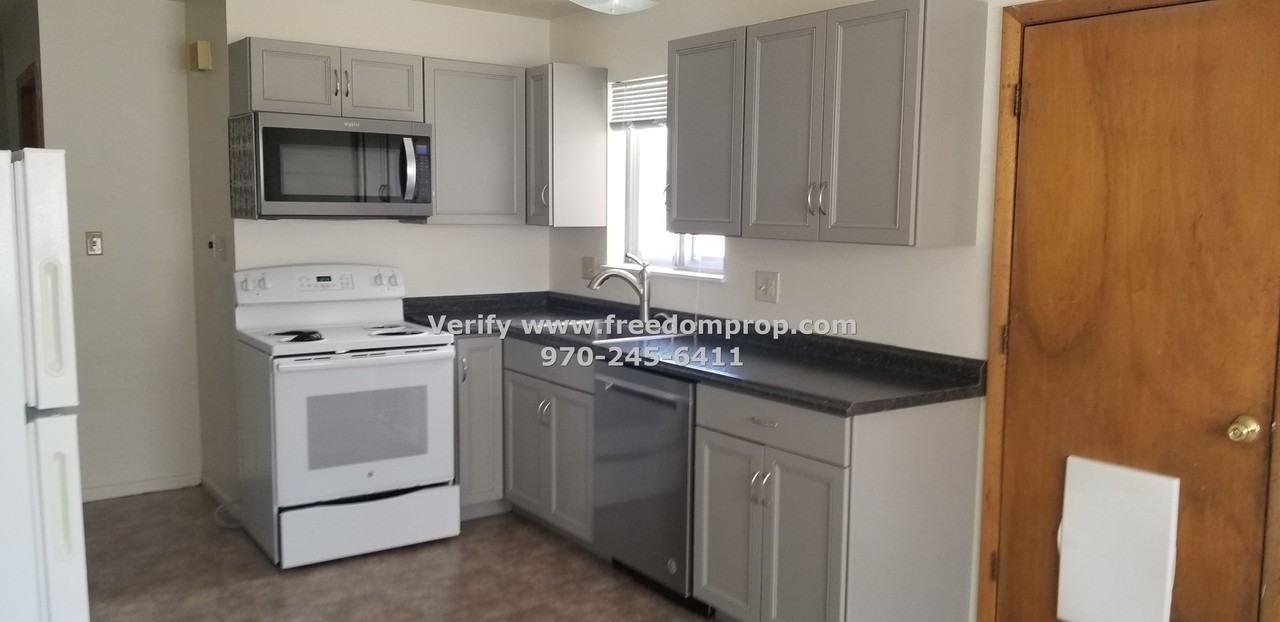 513 N 20th St - Photo 3 of 12