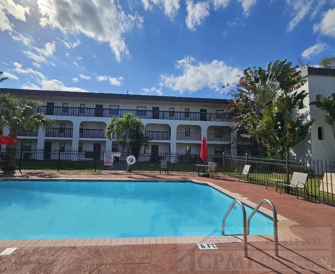 Riverside Manor/N'ice Apartments - Photo 3 of 12