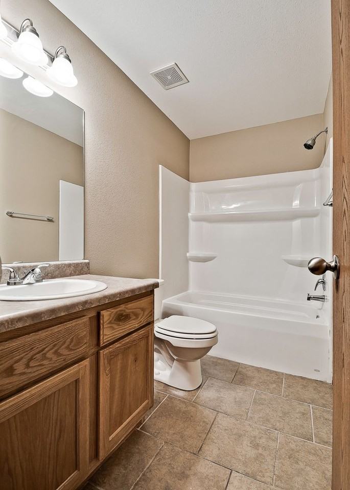 Stonegate III - MC - Photo 7 of 15