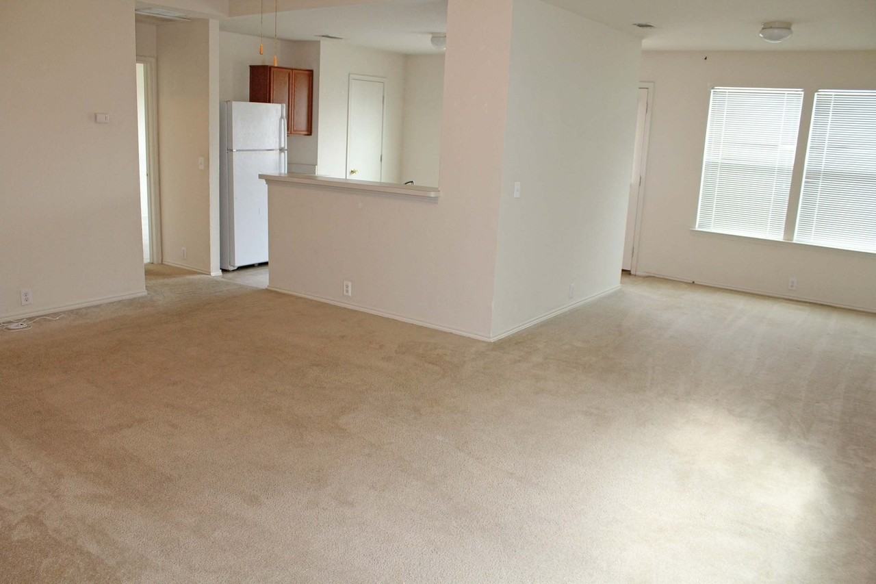 8621 Chisholm Trl - Photo 2 of 22