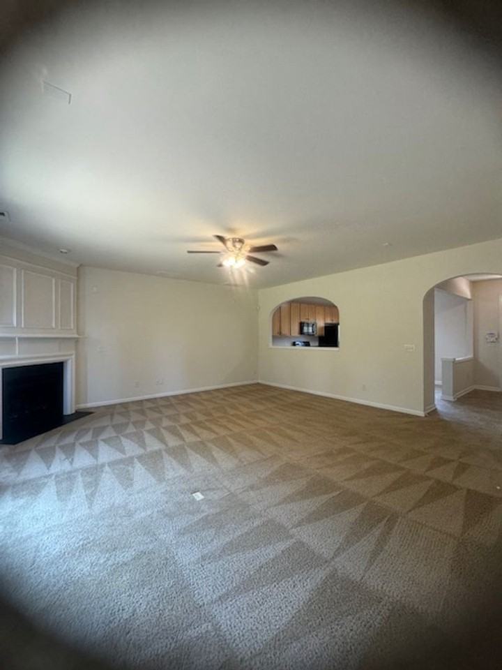 409 Walnut Woods Drive - Photo 5 of 10