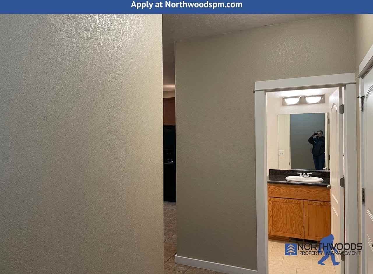 445 N 9th St - Photo 2 of 27