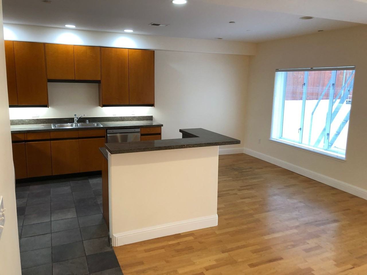 316 Bartlett St #1 - Photo 6 of 28