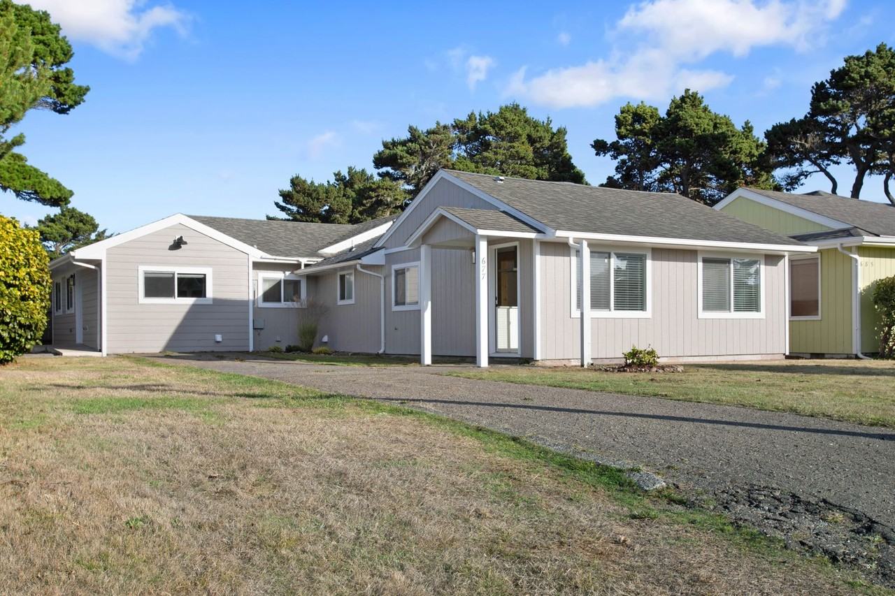 675 Harrison Ave Sw - Photo 2 of 7