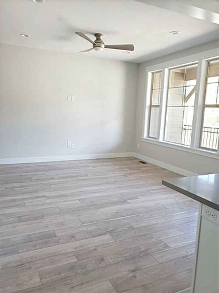 1108 W Wasatch Spring Rd - Photo 5 of 18