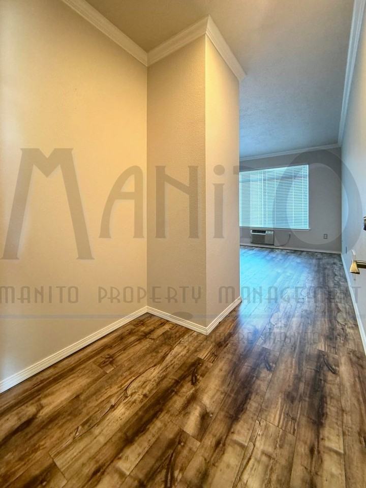 22855 E Country Vista Dr #405 - Photo 2 of 19