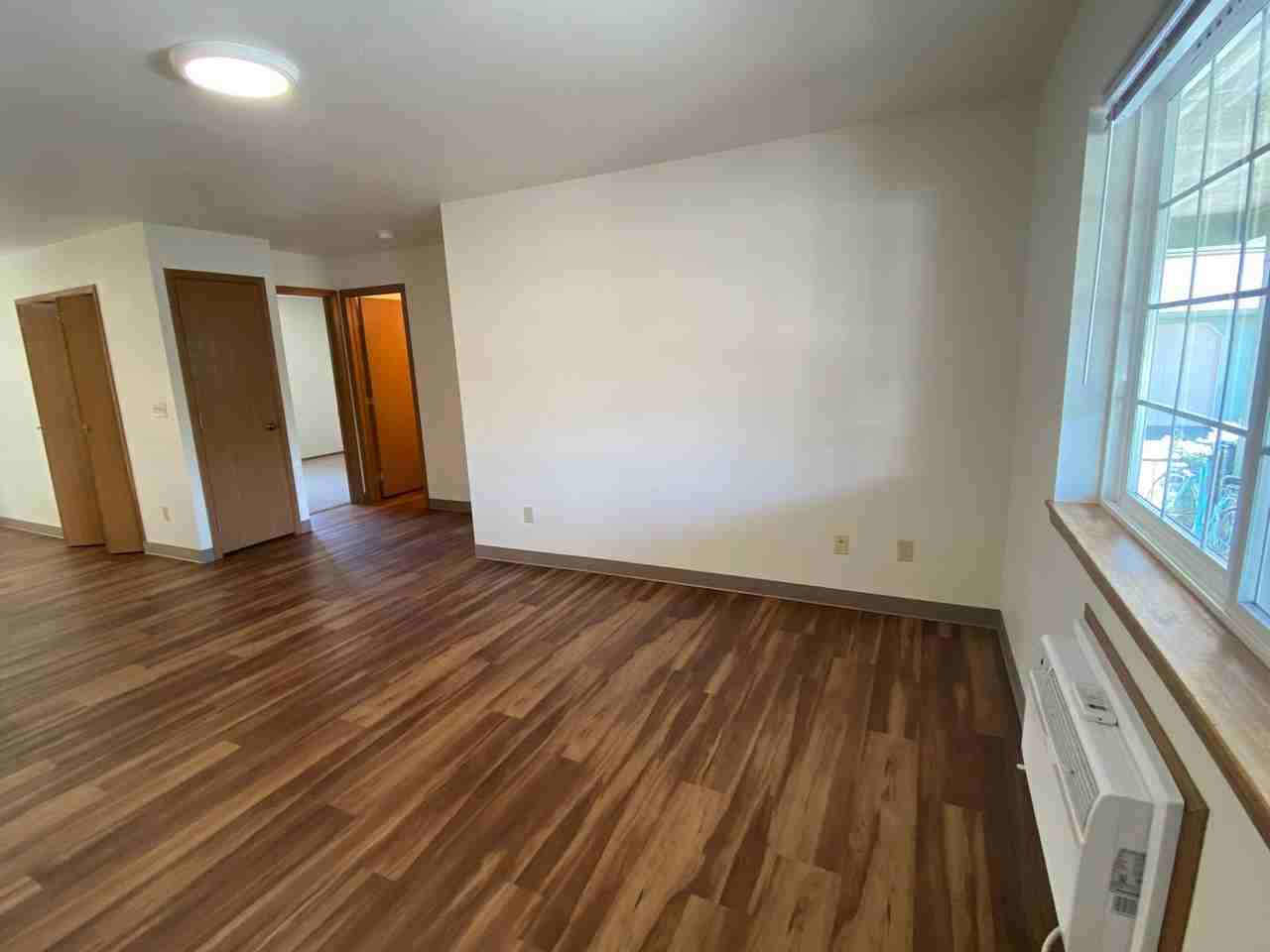 Chateau Alder - Photo 5 of 50