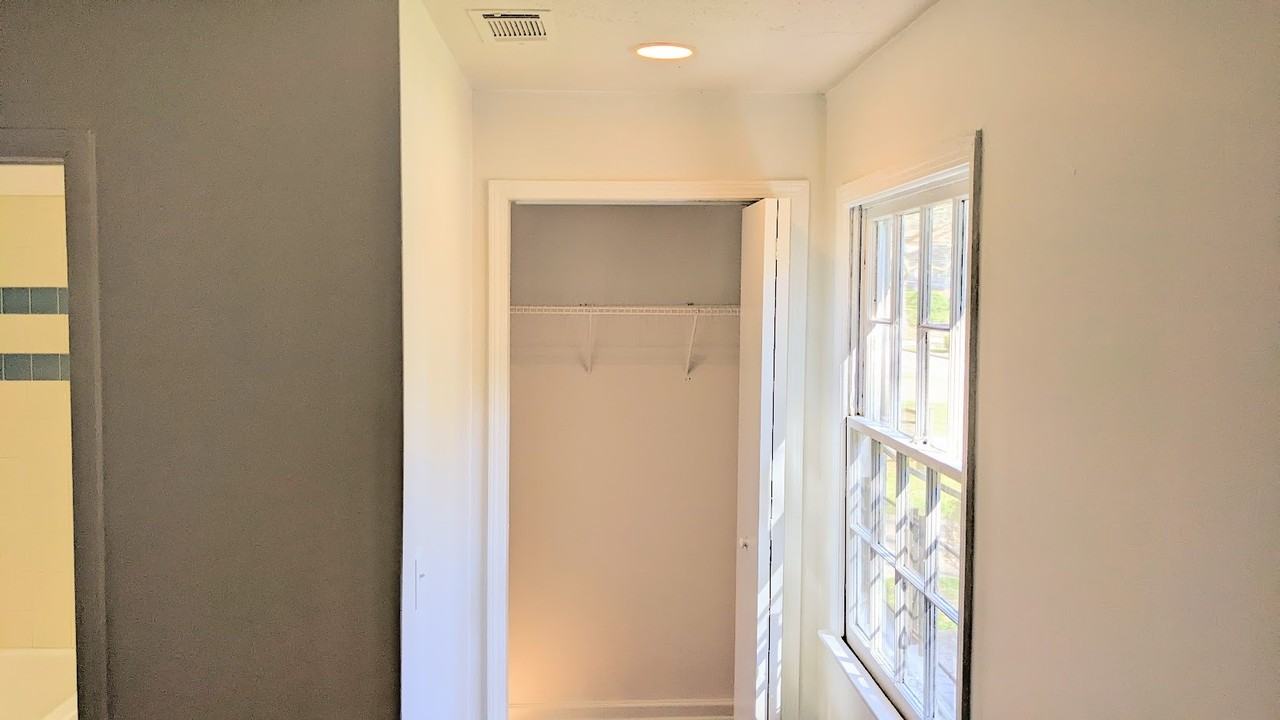 2763 Revere Dr Nw - Photo 3 of 20