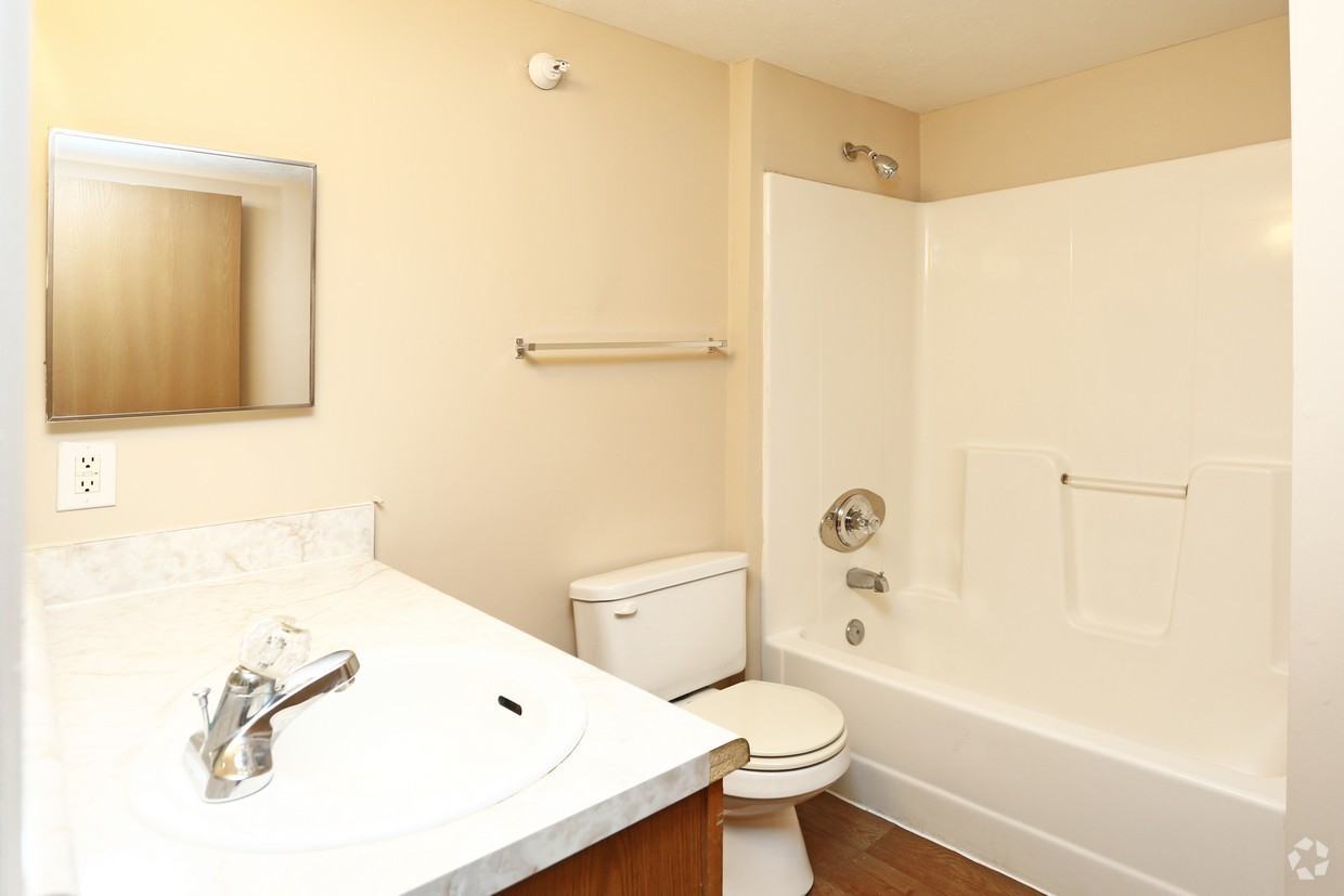 Residences at Fox Pointe - Photo 5 of 13