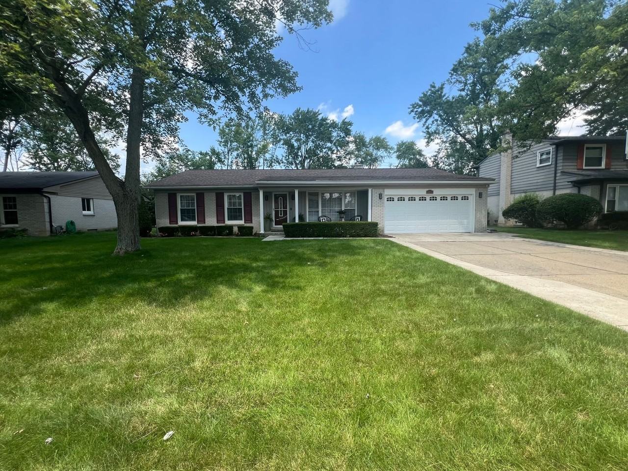 30253 Spring River Dr - Photo 2 of 10