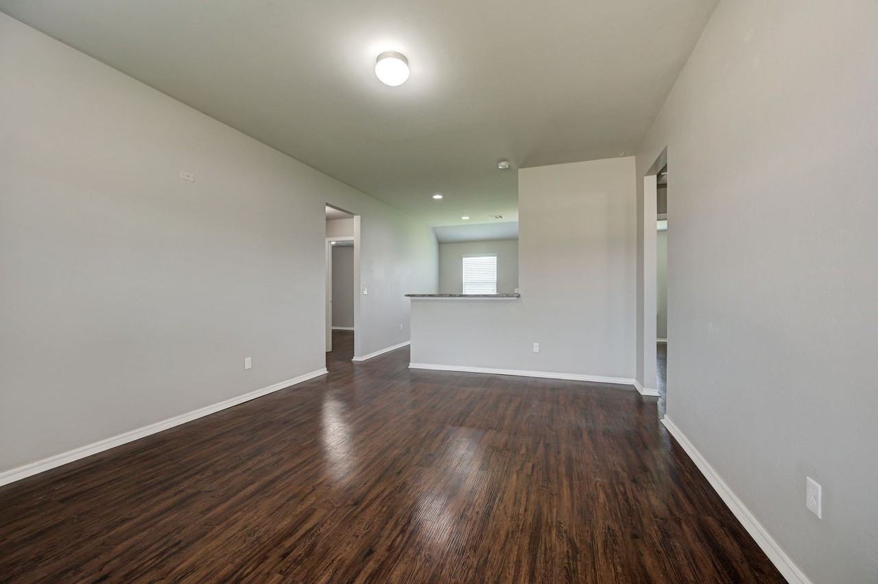 3533 Se 94th St - Photo 6 of 36