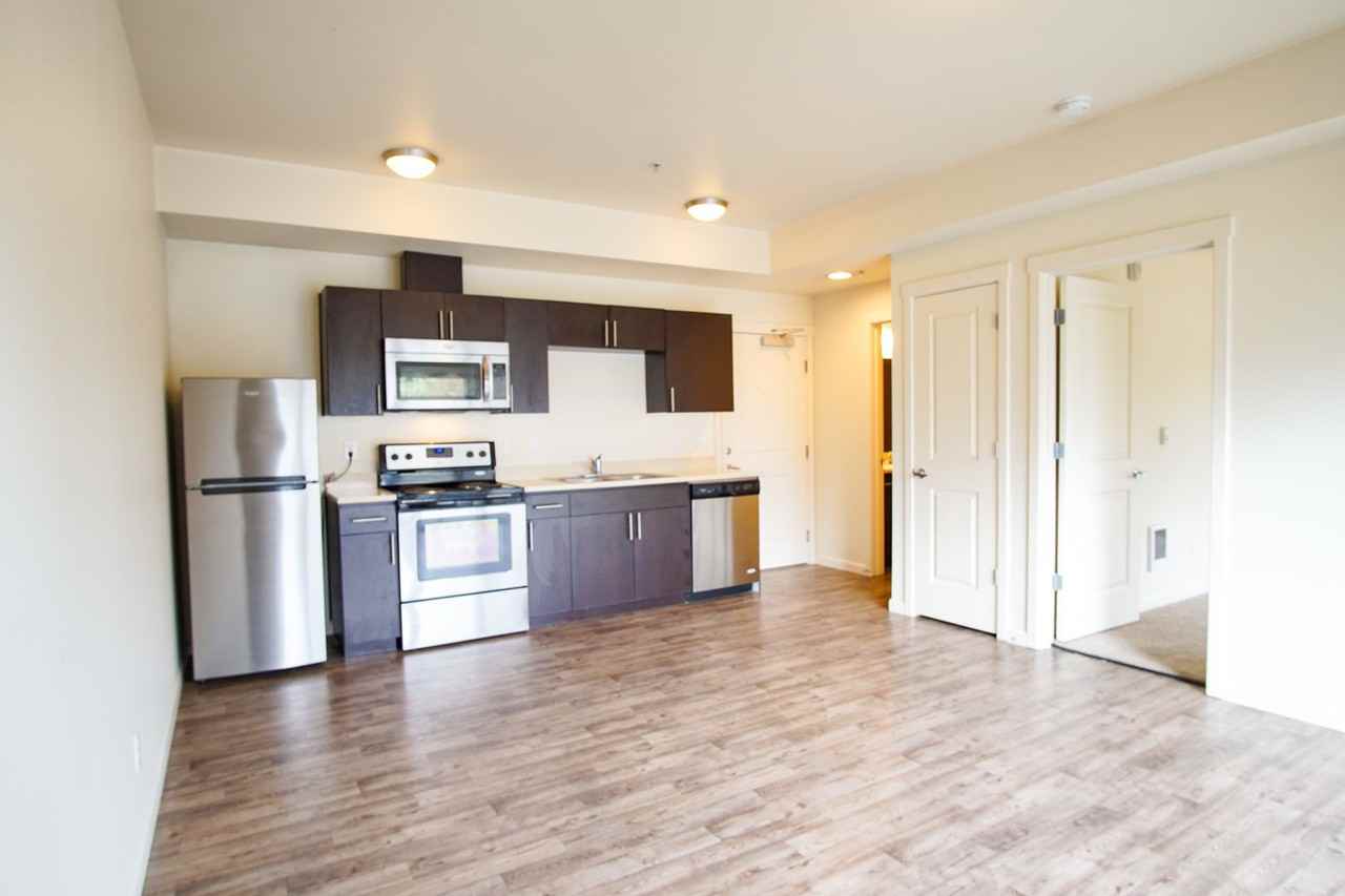 1650 Se Harold St #6 - Photo 4 of 13