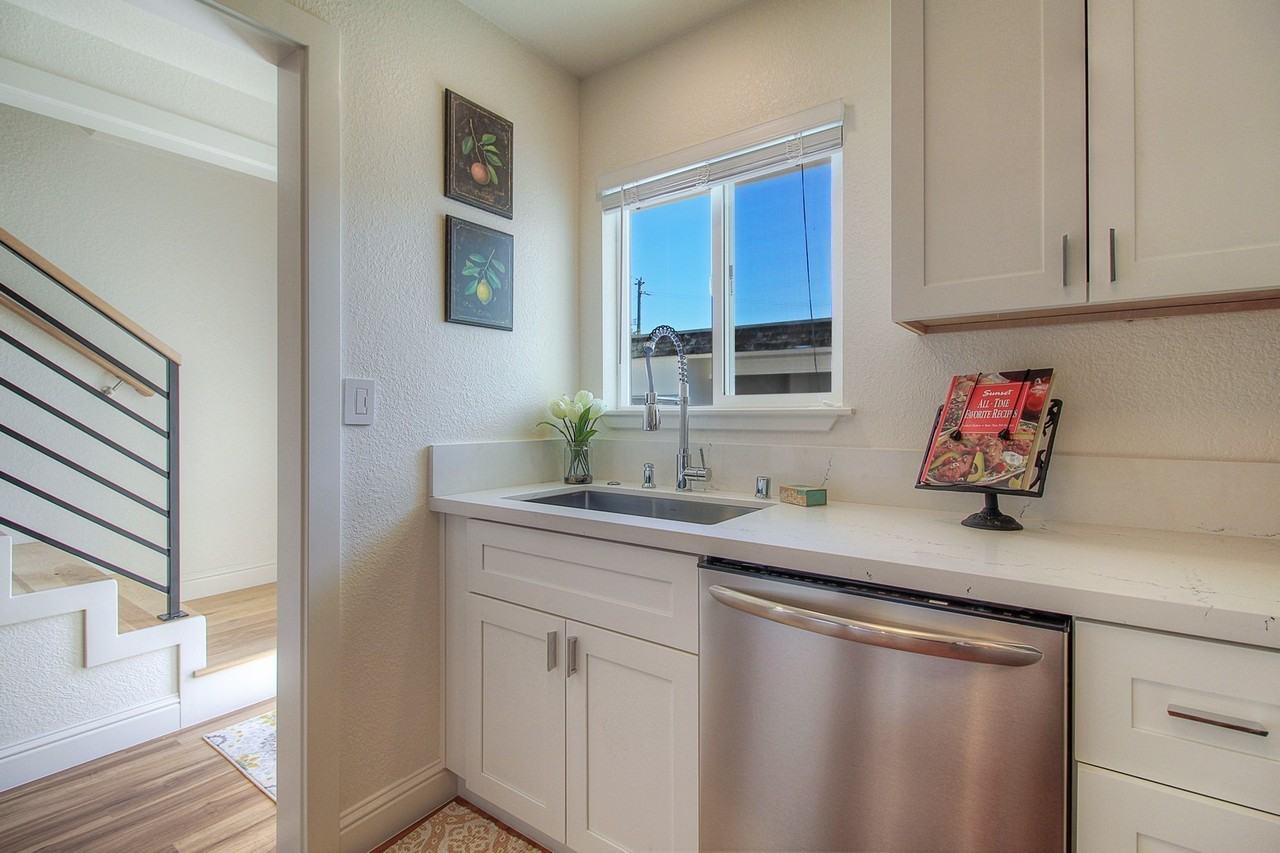 Bennett Valley Townhomes - Photo 3 of 14