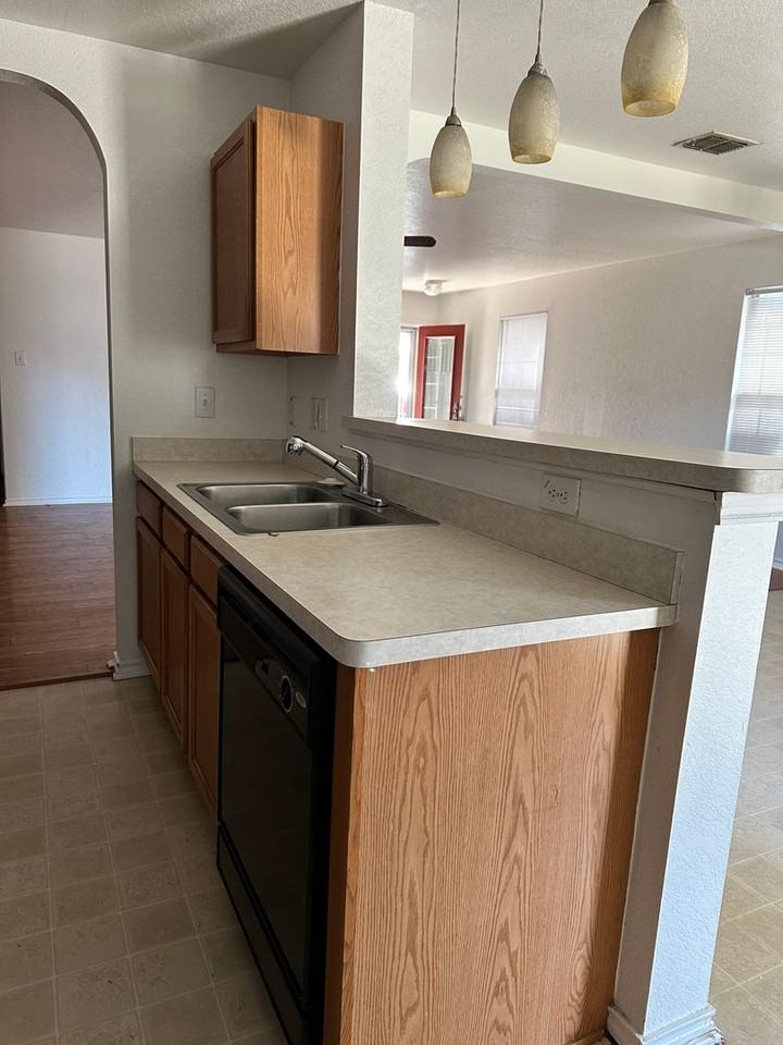 417 Hinge Fls - Photo 6 of 10