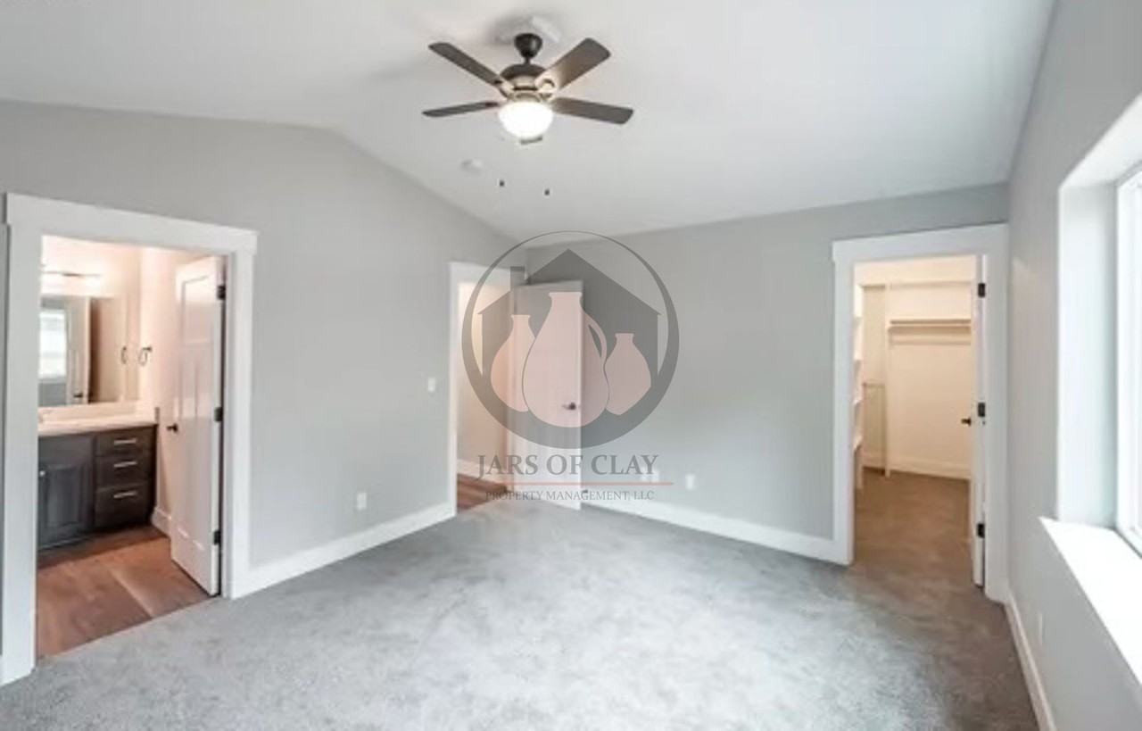 1081 Baxter Rd Se - Photo 6 of 10