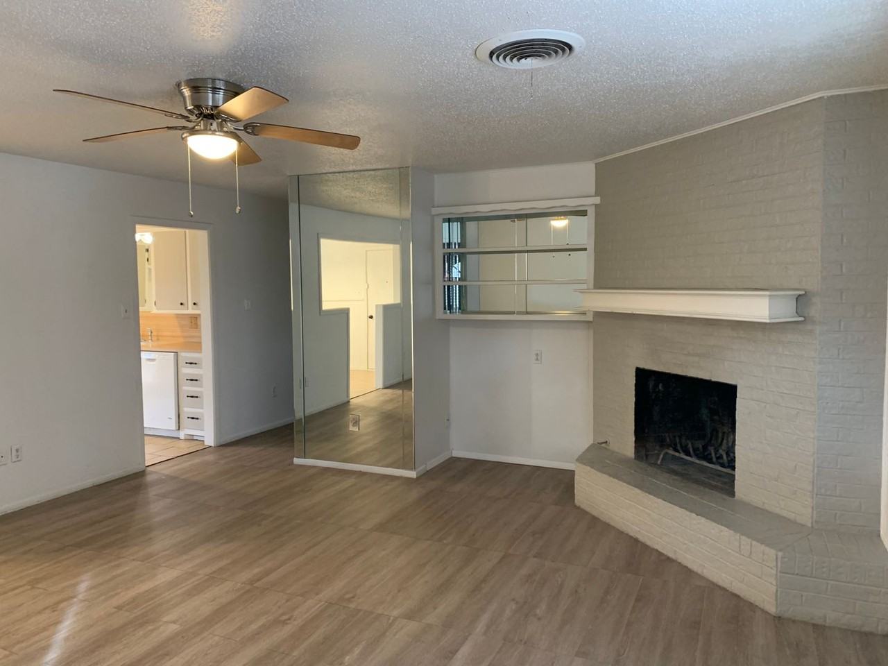 DS 4316 58th Street - Photo 3 of 16