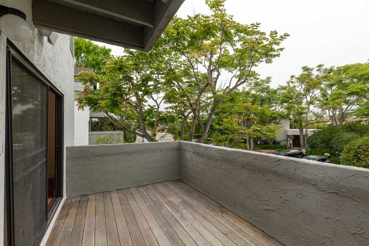 8740 Villa La Jolla Drive - Photo 4 of 28