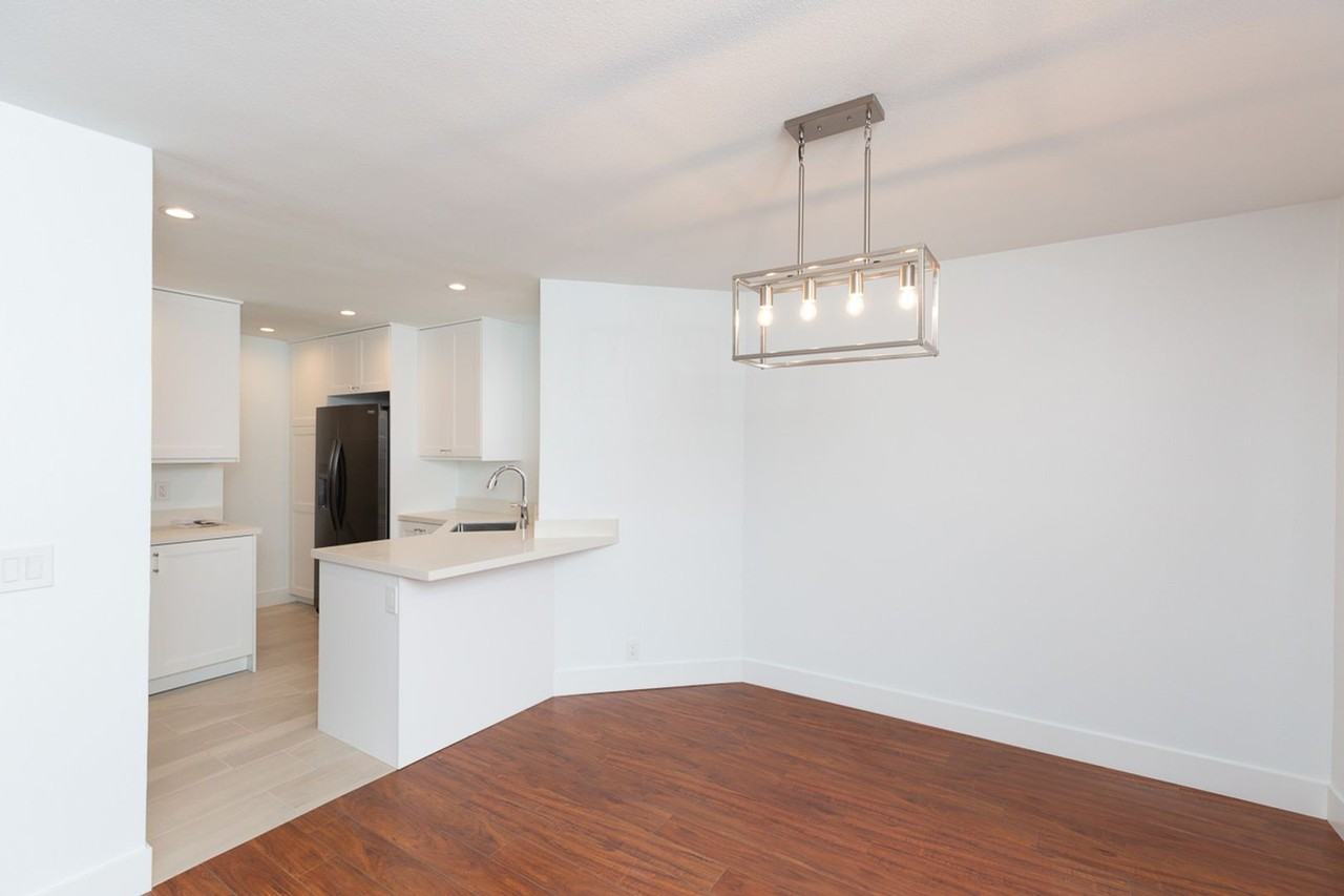 8740 Villa La Jolla Dr - Photo 5 of 28