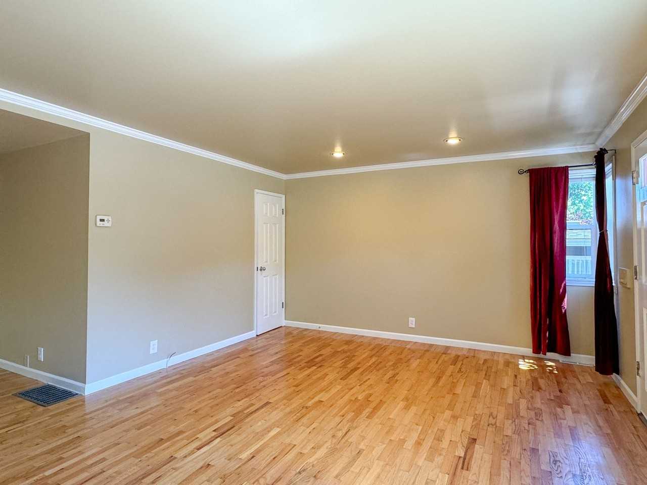 356 N 77th St - Photo 4 of 21
