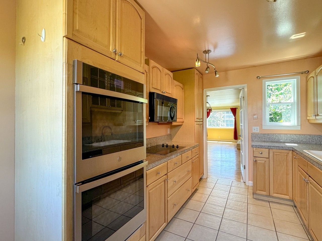 356 N 77th St - Photo 7 of 21