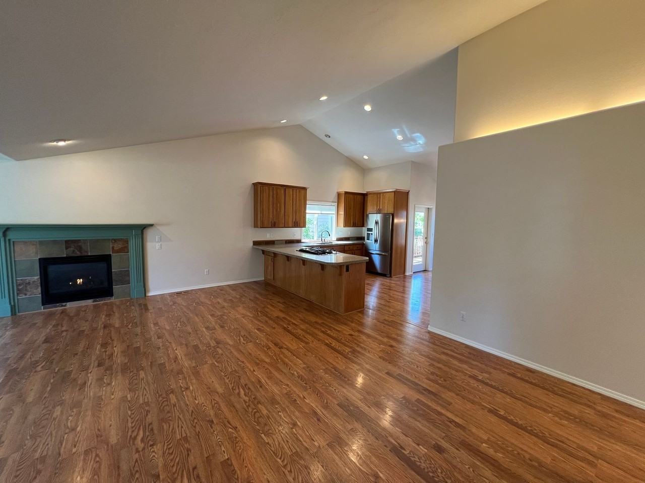 13610 Barclay Hills Dr - Photo 3 of 35