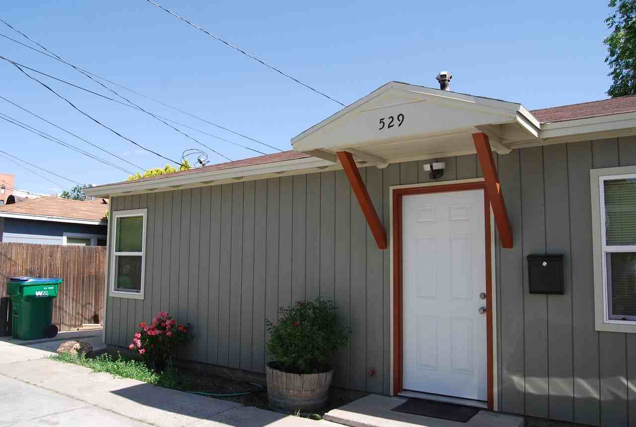 529 Crampton St - Photo 2 of 11