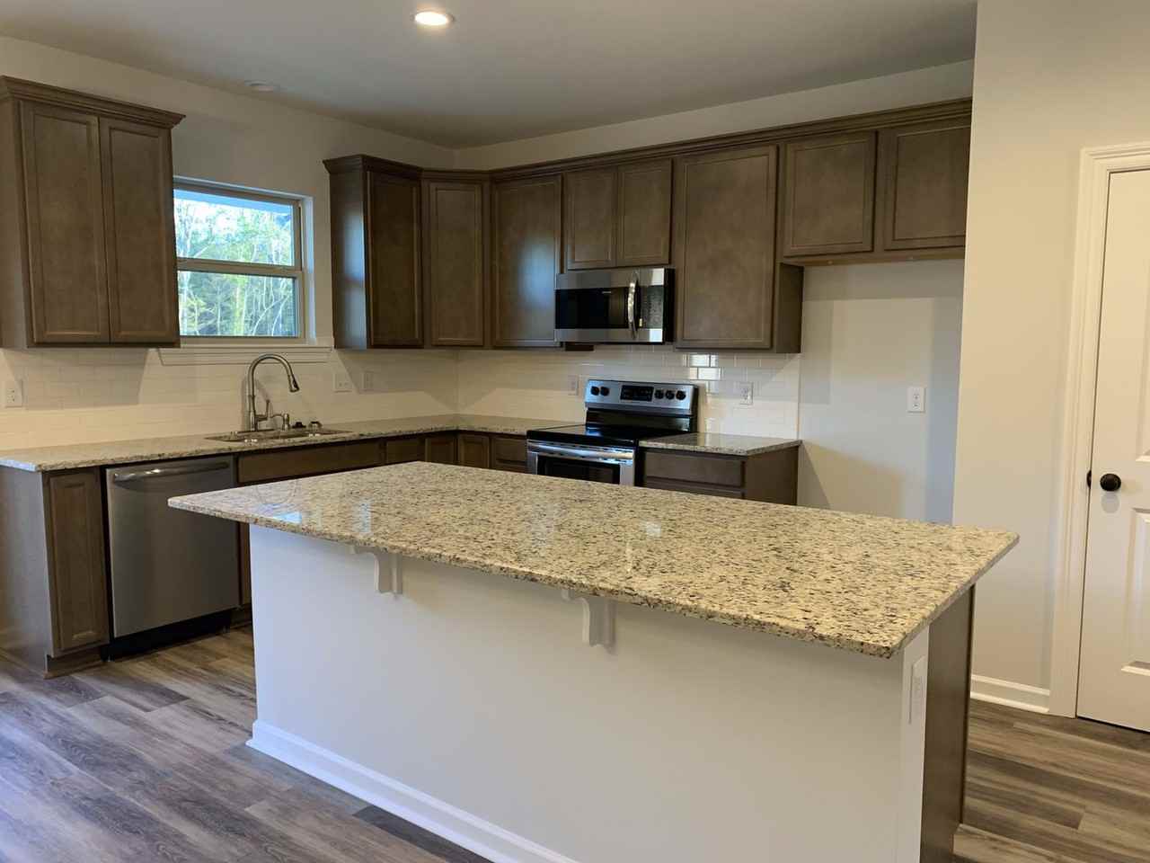 8248 Treeline Ave - Photo 3 of 18