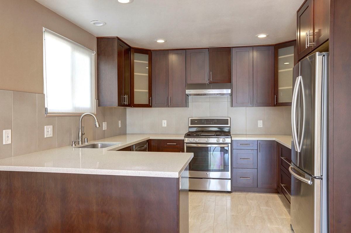 294 Lincoln Ave - Photo 6 of 21