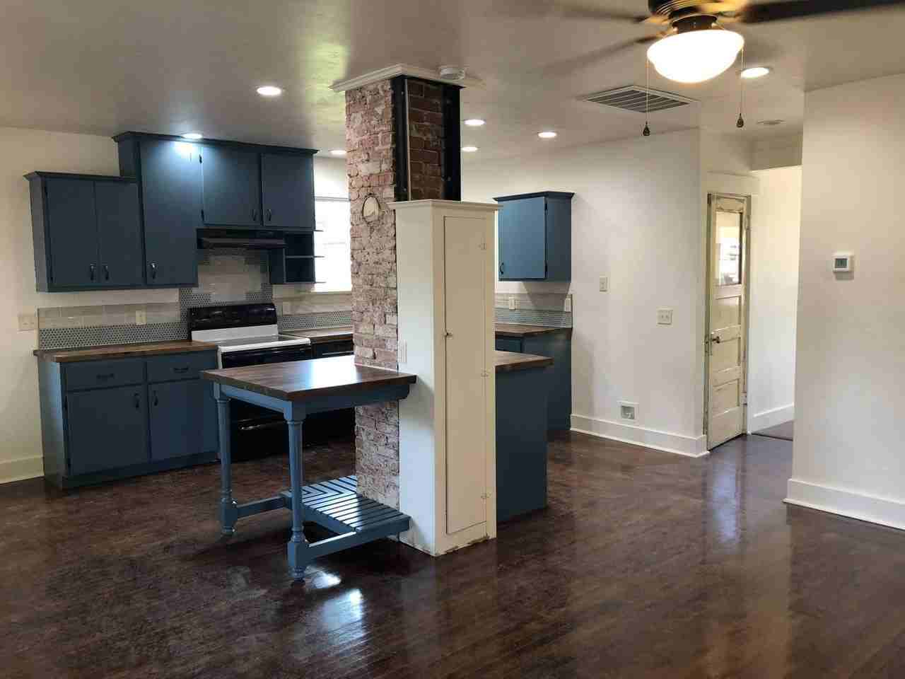 148 S Fairfield Ave - Photo 3 of 26