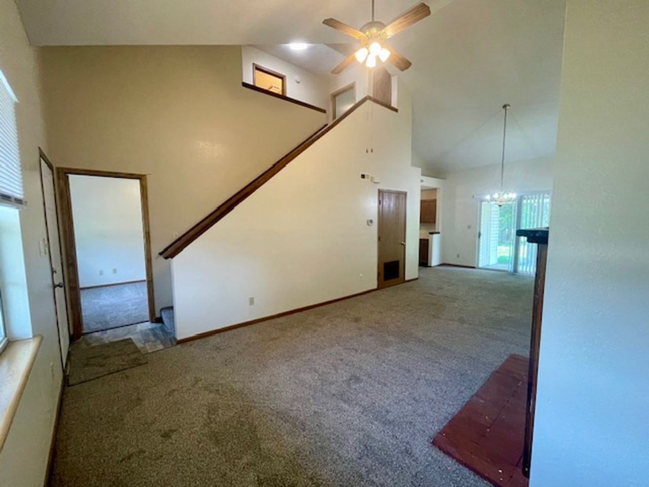 1716 Telluride Ln - Photo 2 of 25