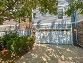 323 Ne Kingwood - Photo 1 of 1