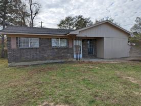 1706 Peach St - Photo 1 of 1
