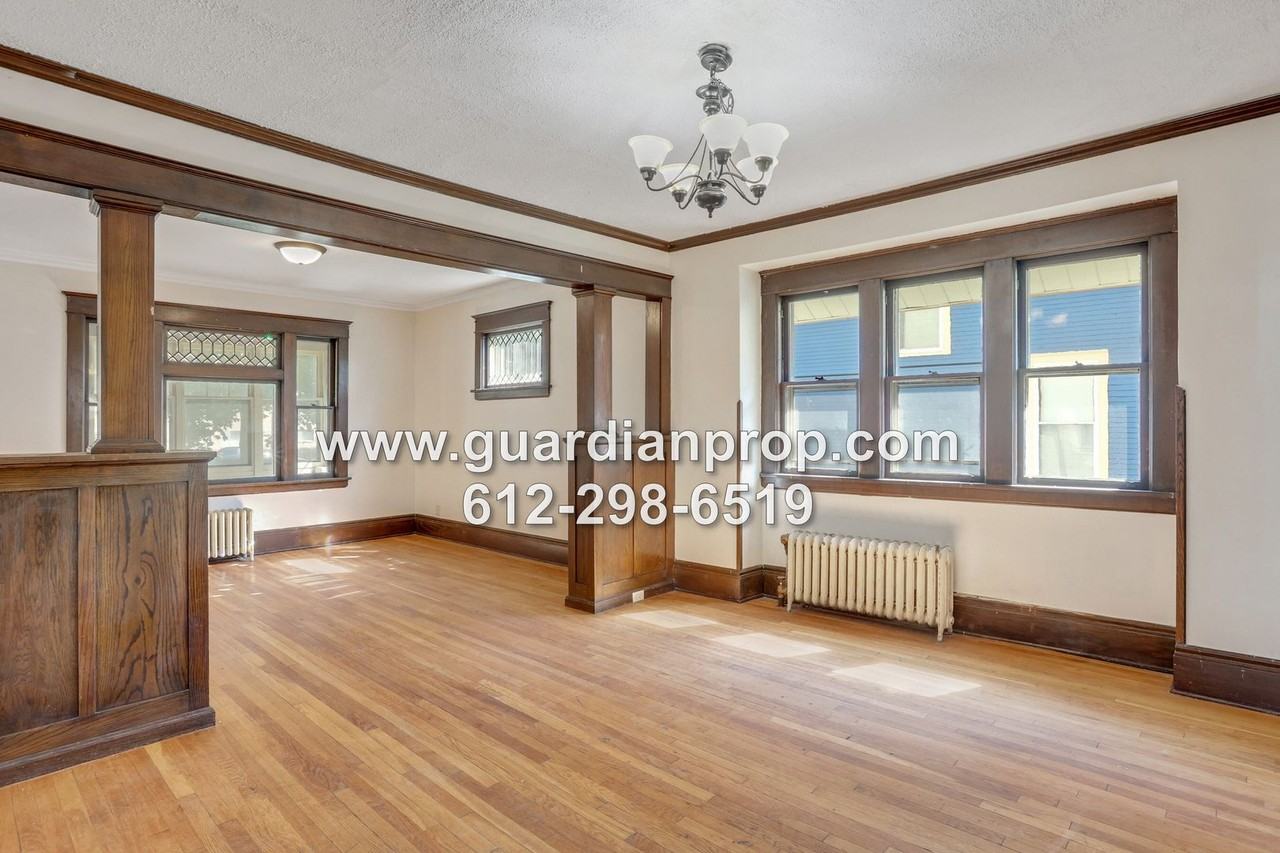1612 Minnehaha Ave W - Photo 6 of 17