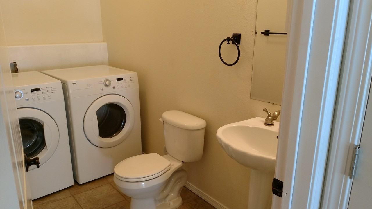 109 West 19th Avenue #C - Photo 4 of 18