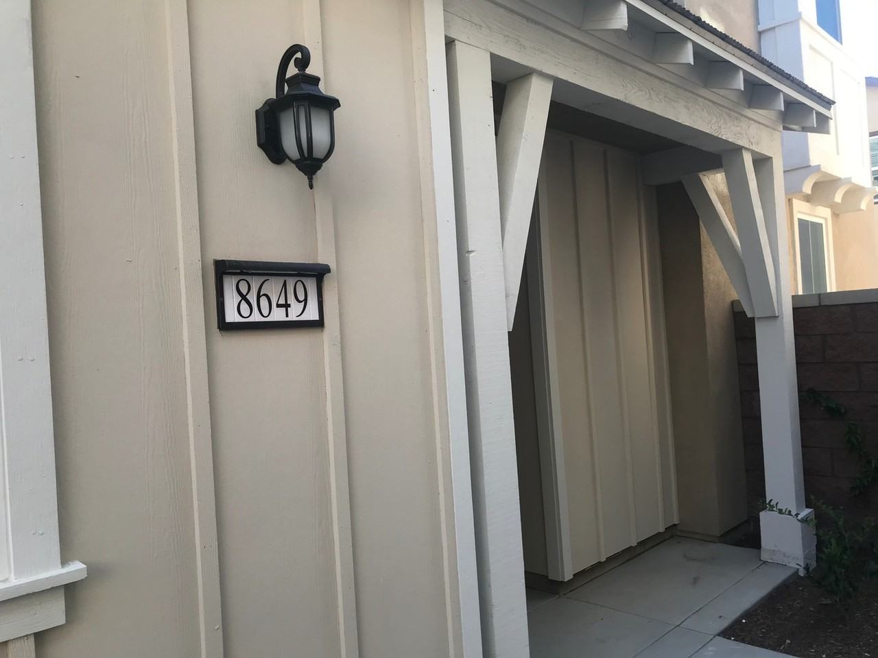 8649 Festival St - Photo 5 of 21