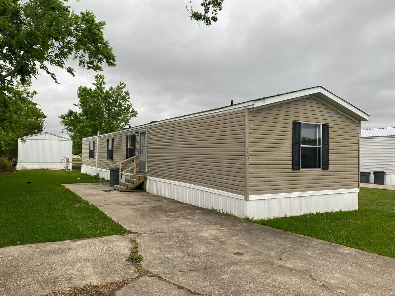 6675 Highway 90 E Trlr 160 - Photo 2 of 14