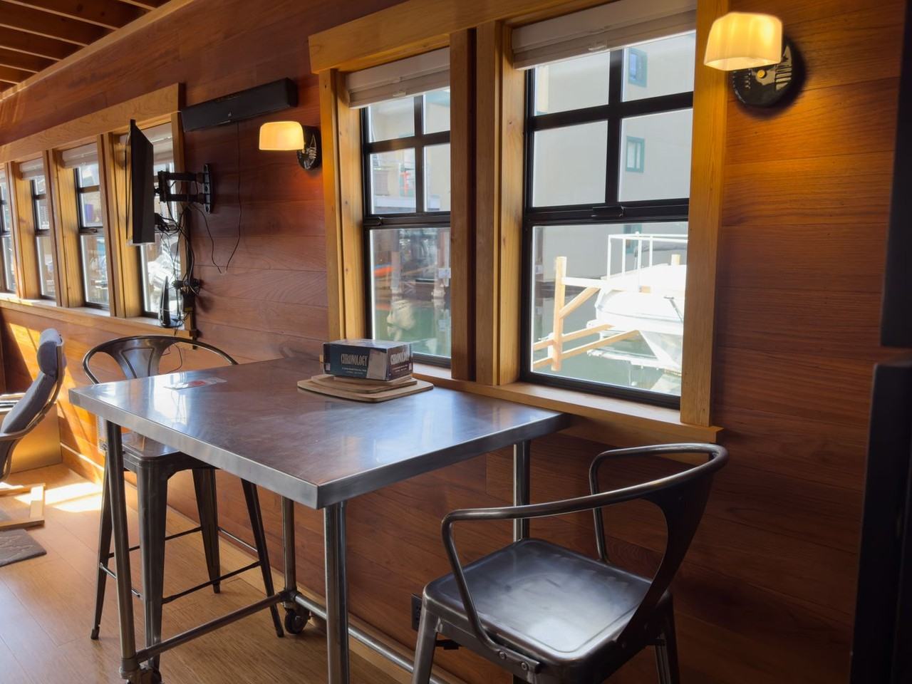 4733 Shilshole Ave Nw - Photo 7 of 16