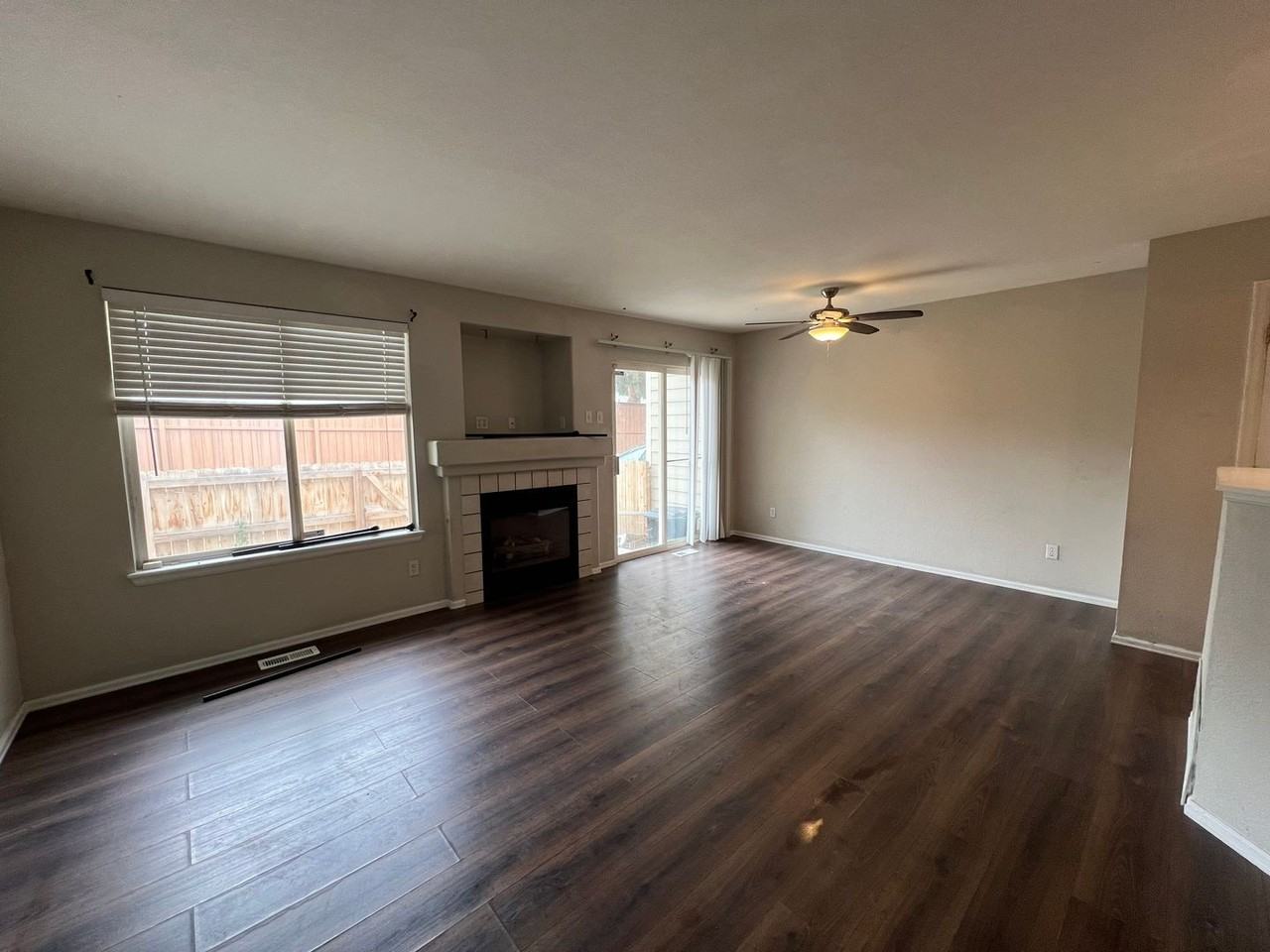 18256 E Alabama Pl #B - Photo 4 of 5