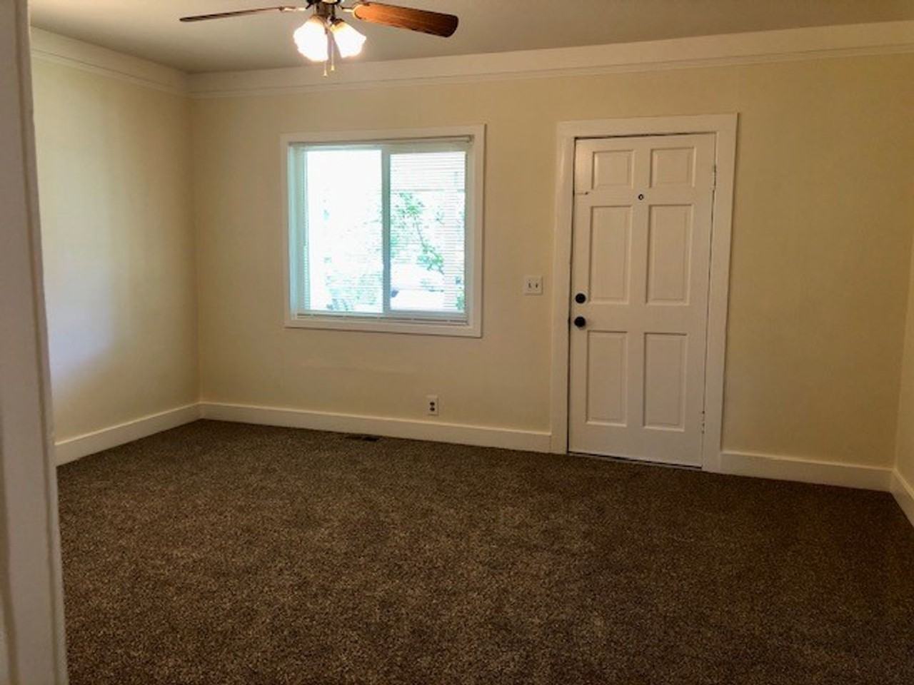 807 Natoma St - Photo 3 of 24
