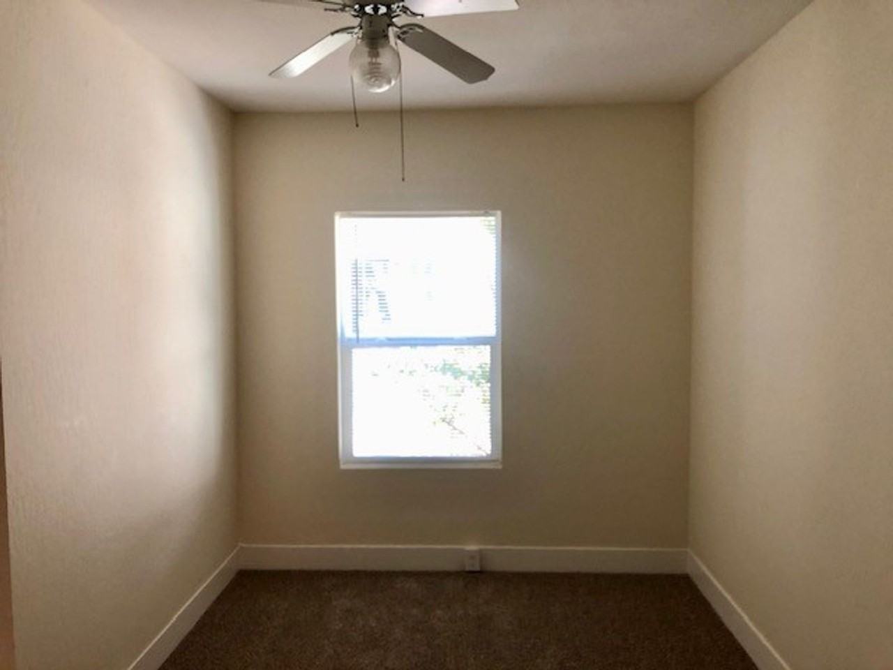 807 Natoma St - Photo 7 of 24