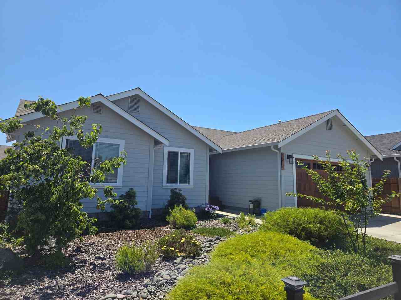 2310 Dogwood Rd - Photo 2 of 30