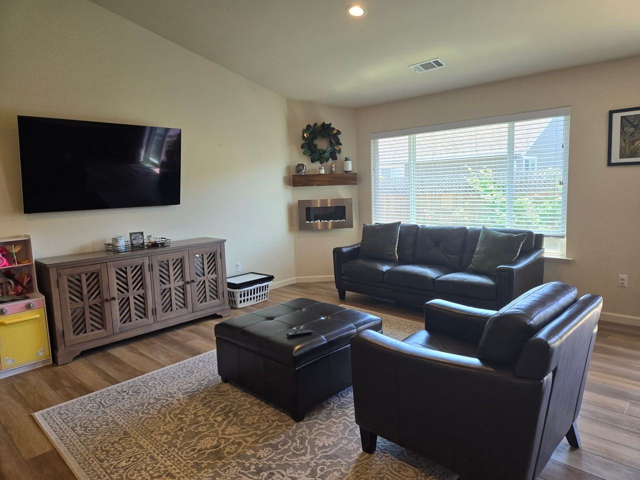 2310 Dogwood Rd - Photo 6 of 30