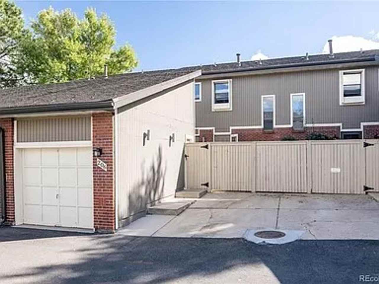 206 S Holman Way - Photo 2 of 24