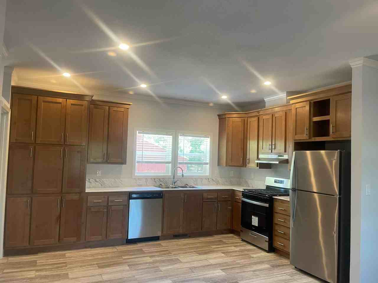 111 W Evans Reimer Rd - Photo 2 of 44