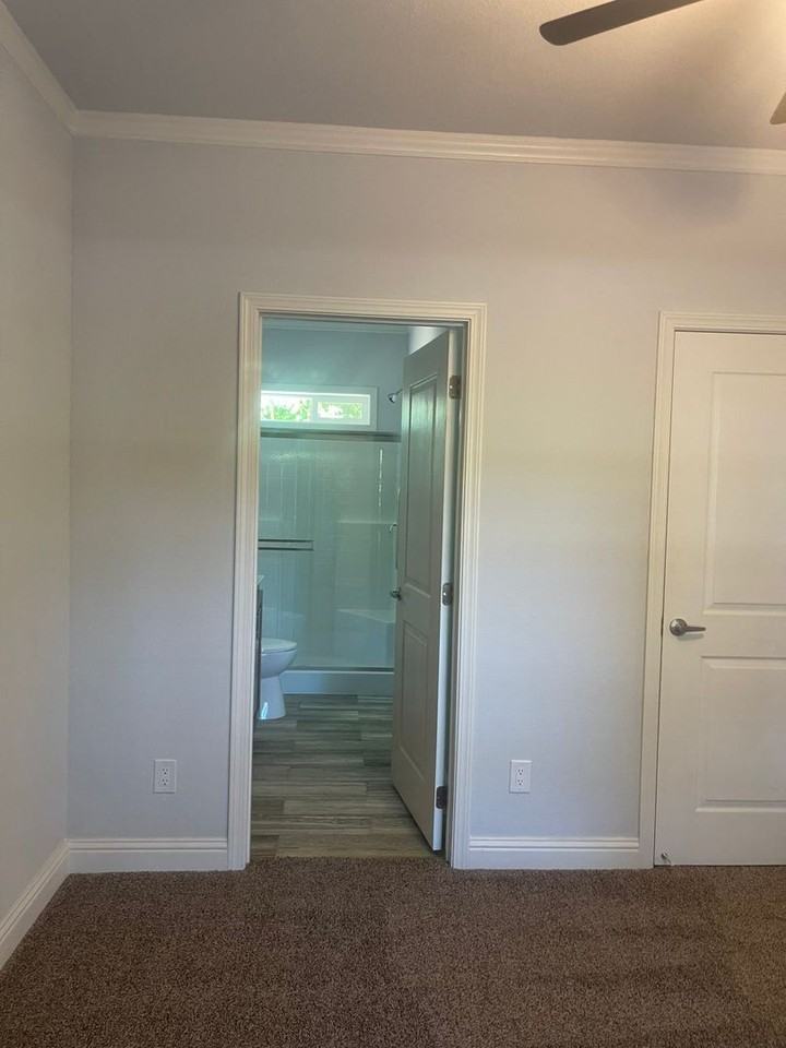 111 W Evans Reimer Rd - Photo 3 of 44
