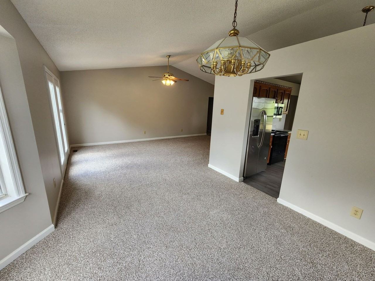 1653 Bear Creek Pike - Photo 7 of 22