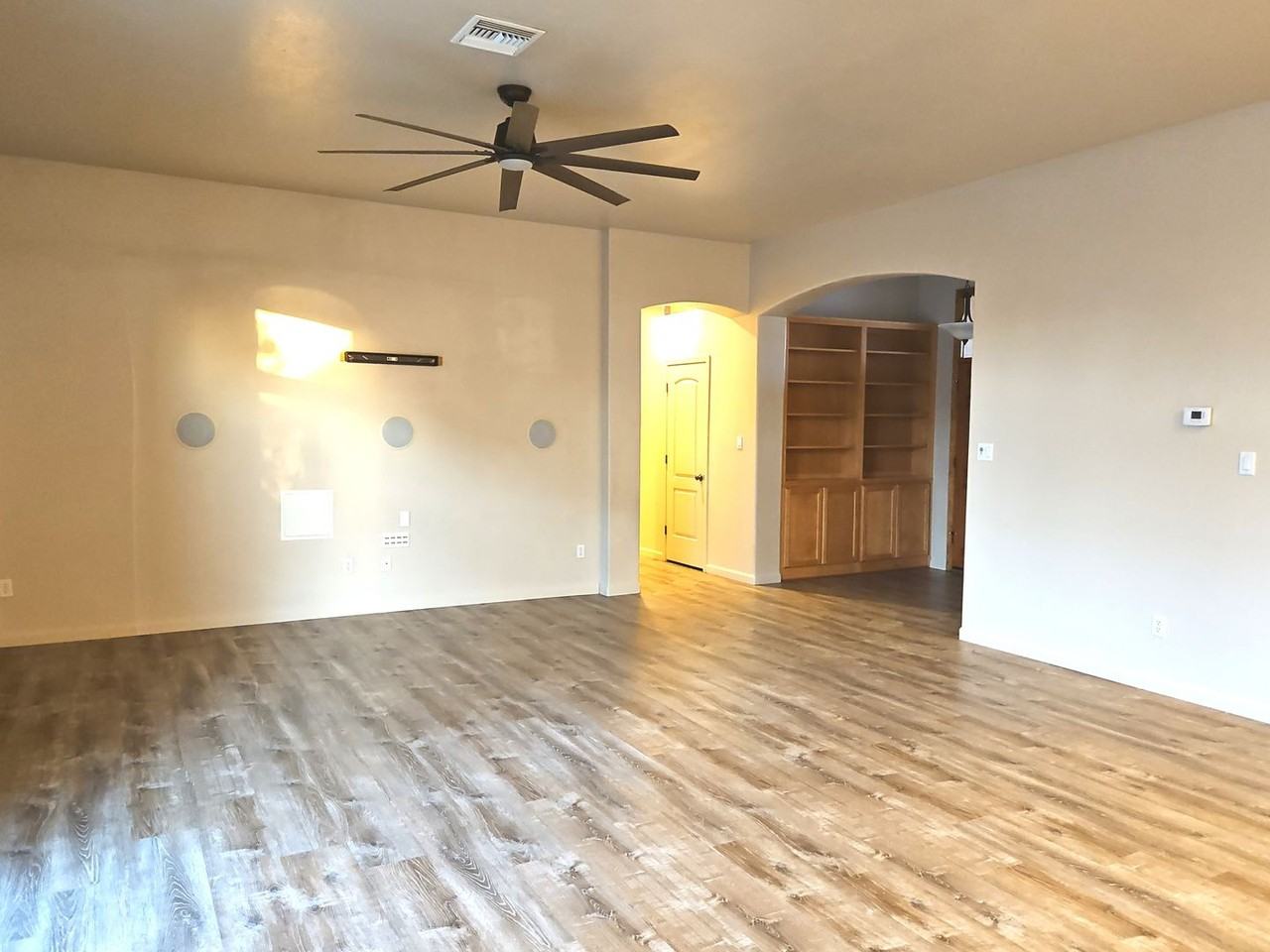 3422 W 16th Ln - Photo 2 of 31