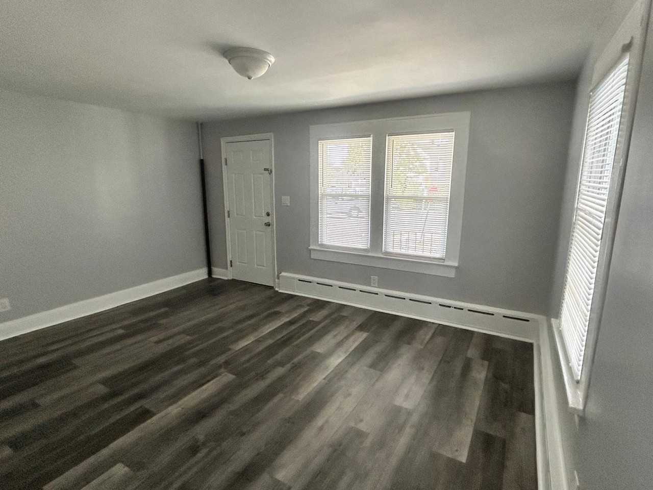 62 Willett Ln - Photo 3 of 19