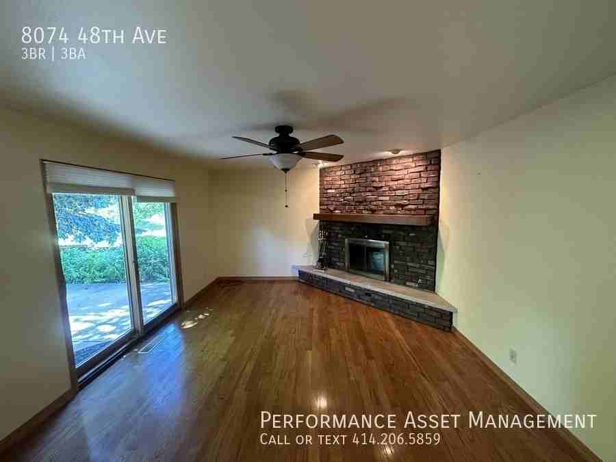 8074 48th Ave - Photo 3 of 21